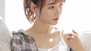 温婉美女气质迷人写真图片_3