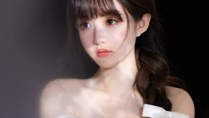 肤白貌美的小姐姐美女图片_2