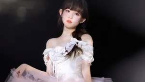 肤白貌美的小姐姐美女图片_4