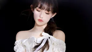 肤白貌美的小姐姐美女图片_8
