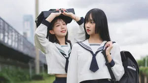 校园jk姐妹花照片_5
