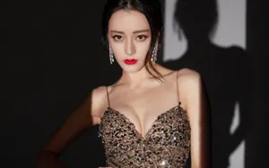 迪丽热巴亮片开叉裙性感壁纸