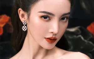 金晨露肩性感优雅写真图片_11