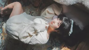 可爱甜美少女居家壁纸_3