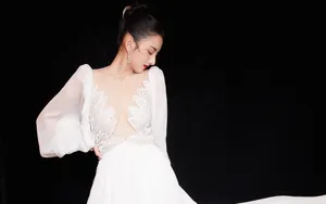 宋祖儿性感白裙壁纸_3