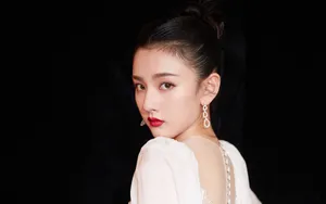 宋祖儿性感白裙壁纸_4