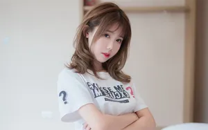 超甜极品美女短裙壁纸_6