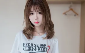 超甜极品美女短裙壁纸_8