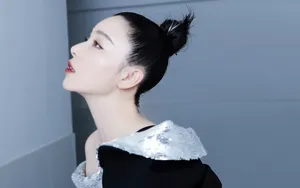 阚清子露肩黑色礼服图片_3