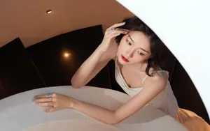 毛晓彤吊带裙魅力性感图片_8
