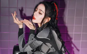 迪丽热巴超酷写真图片_10