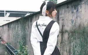 程潇短裙甜美壁纸_6