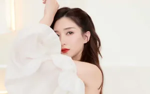 江疏影白裙性感写真图片_9
