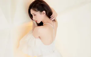 江疏影白裙性感写真图片_10