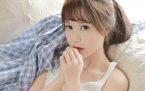 白嫩小清新美女写真图片_3