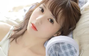白嫩小清新美女写真图片_4