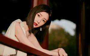 毛晓彤白裙曼妙图片_3