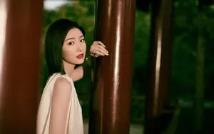 毛晓彤白裙曼妙图片_8