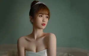 虞书欣抹胸白裙壁纸_4