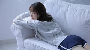 清纯美白少女诱人写真壁纸_7