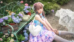 洛丽塔洋装少女户外写真图片