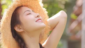 温暖甜美女孩图片壁纸_2