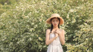 温暖甜美女孩图片壁纸_9