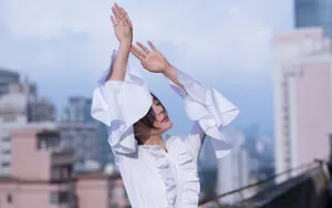 袁姗姗白裙优雅性感壁纸_7