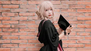 唯美美女学士服壁纸_8