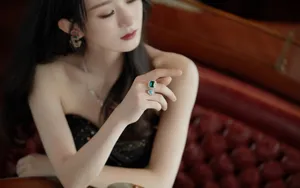 赵丽颖优雅性感写真图片_2