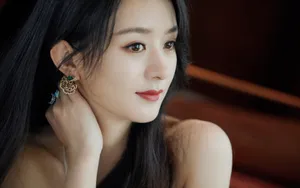 赵丽颖优雅性感写真图片_3
