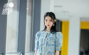 张艺凡甜美写真壁纸_4