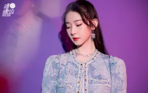 张艺凡甜美写真壁纸_8