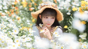 咬人猫花海写真图片壁纸_8