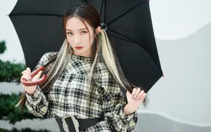 孟美岐娇艳写真图片_3