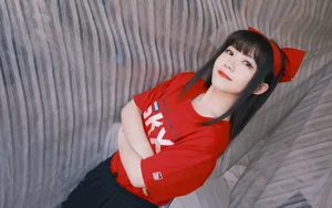 赖美云俏丽桌面壁纸_5