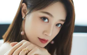 蓝盈莹桌面壁纸_4