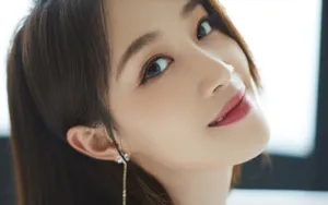 蓝盈莹桌面壁纸_5