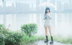程潇白裙雨中漫步壁纸_6
