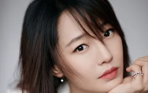 白百何西装短发壁纸_7