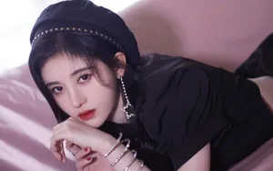 鞠婧祎性感露腰图片_2
