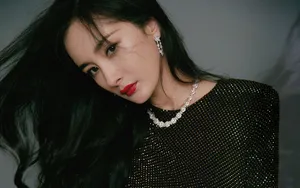 杨幂冷艳红唇写真壁纸_7