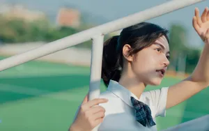 赵今麦制服壁纸_4