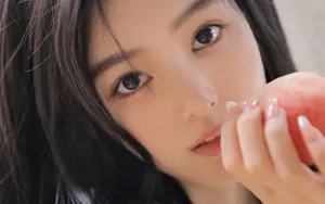 夏日长发温柔美女图片_5