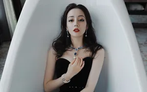迪丽热巴性感妩媚图片_2