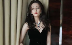 迪丽热巴性感妩媚图片_9