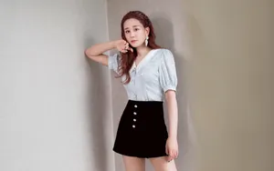 甜美女星海陆壁纸