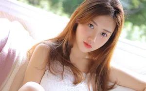 甜美白嫩少女写真图片_6