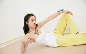 宋茜抹胸性感壁纸_8