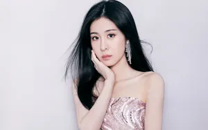 张碧晨抹胸亮片长裙壁纸_5